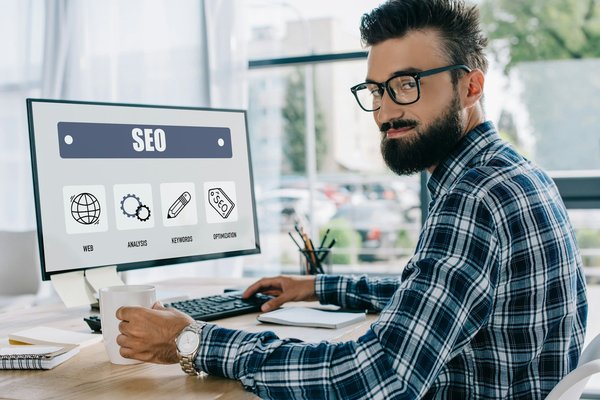Optimisez vos résultats avec un consultant seo lille